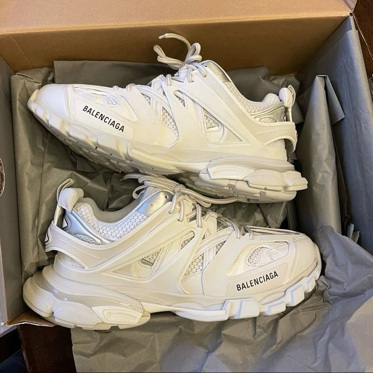 BALENCIAGA Track LED