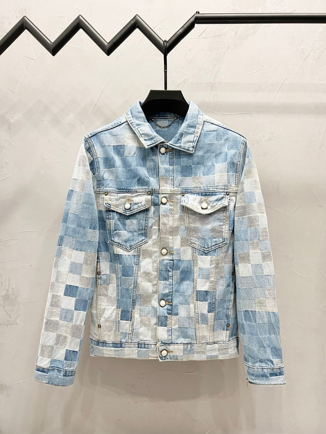 Jacket Type 8