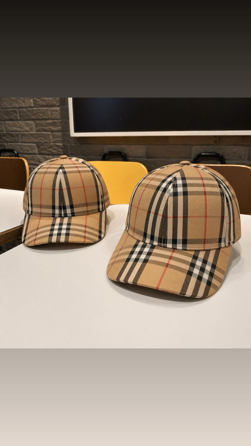Cappello 23