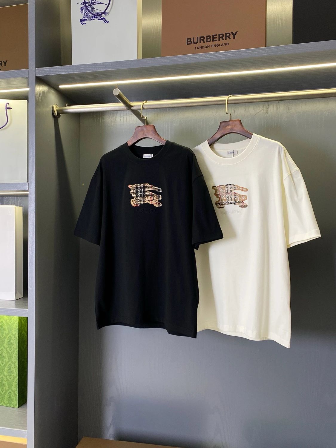 T-shirt 104