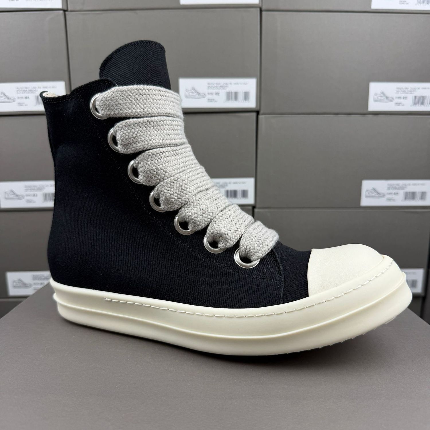 Sneakers 140