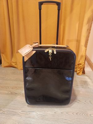 Louis Vuitton Vernis Pegase 45 Roller Luggage