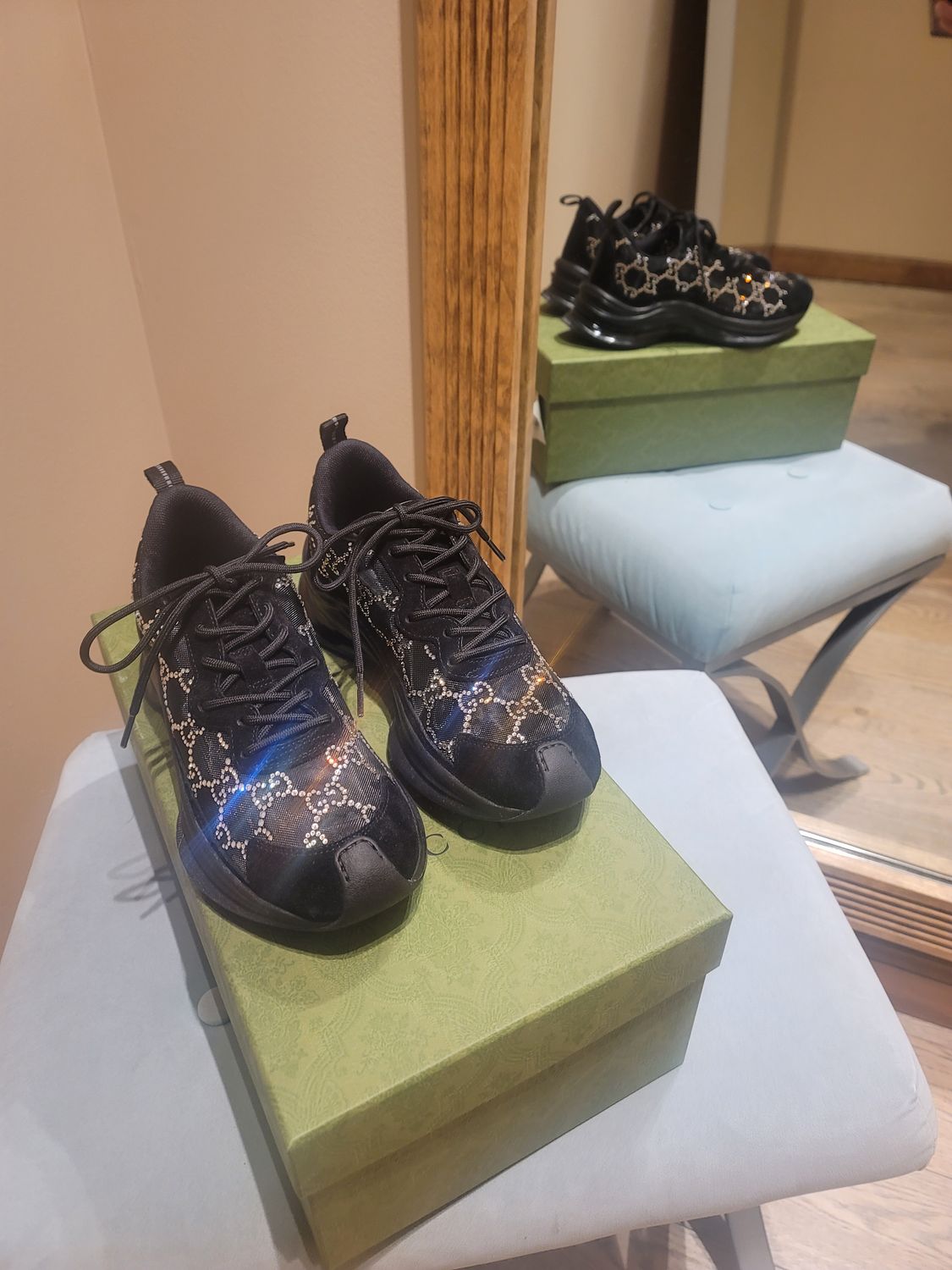Gucci Monogram Run GG Sneakers 36