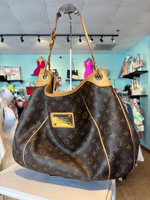 Louis Vuitton Monogram GM Handbag