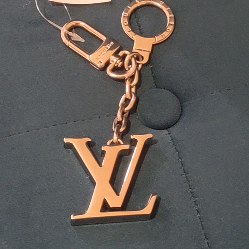 Louis Vuitton Silver Key Fob Chain