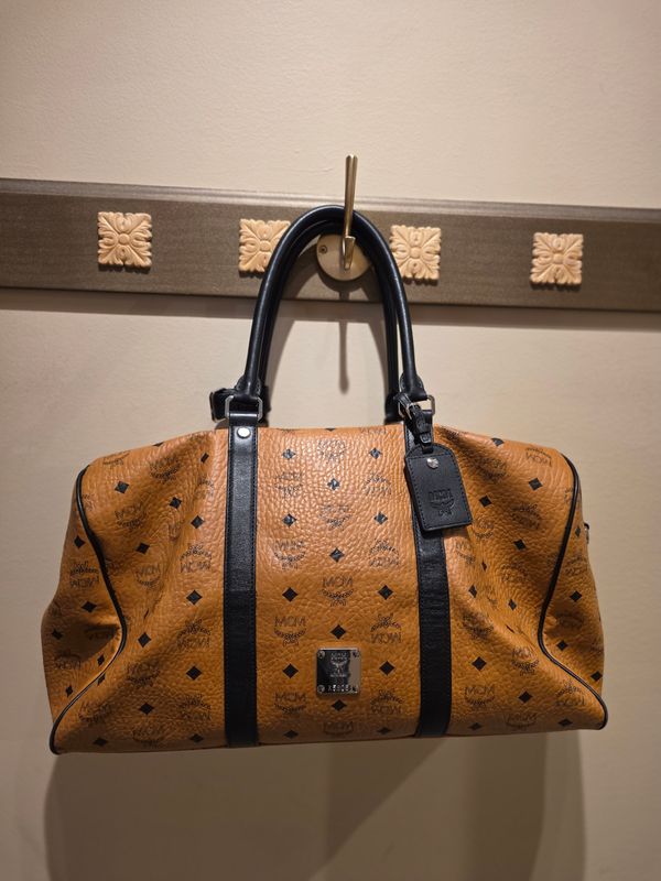 MCM Ottomar Weekender 18 MCM Ottomar Weekender 18"