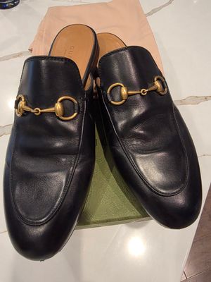 Gucci Horsebit Mule Sandals, size 38 Gucci Horsebit Mule Sandals, size 38