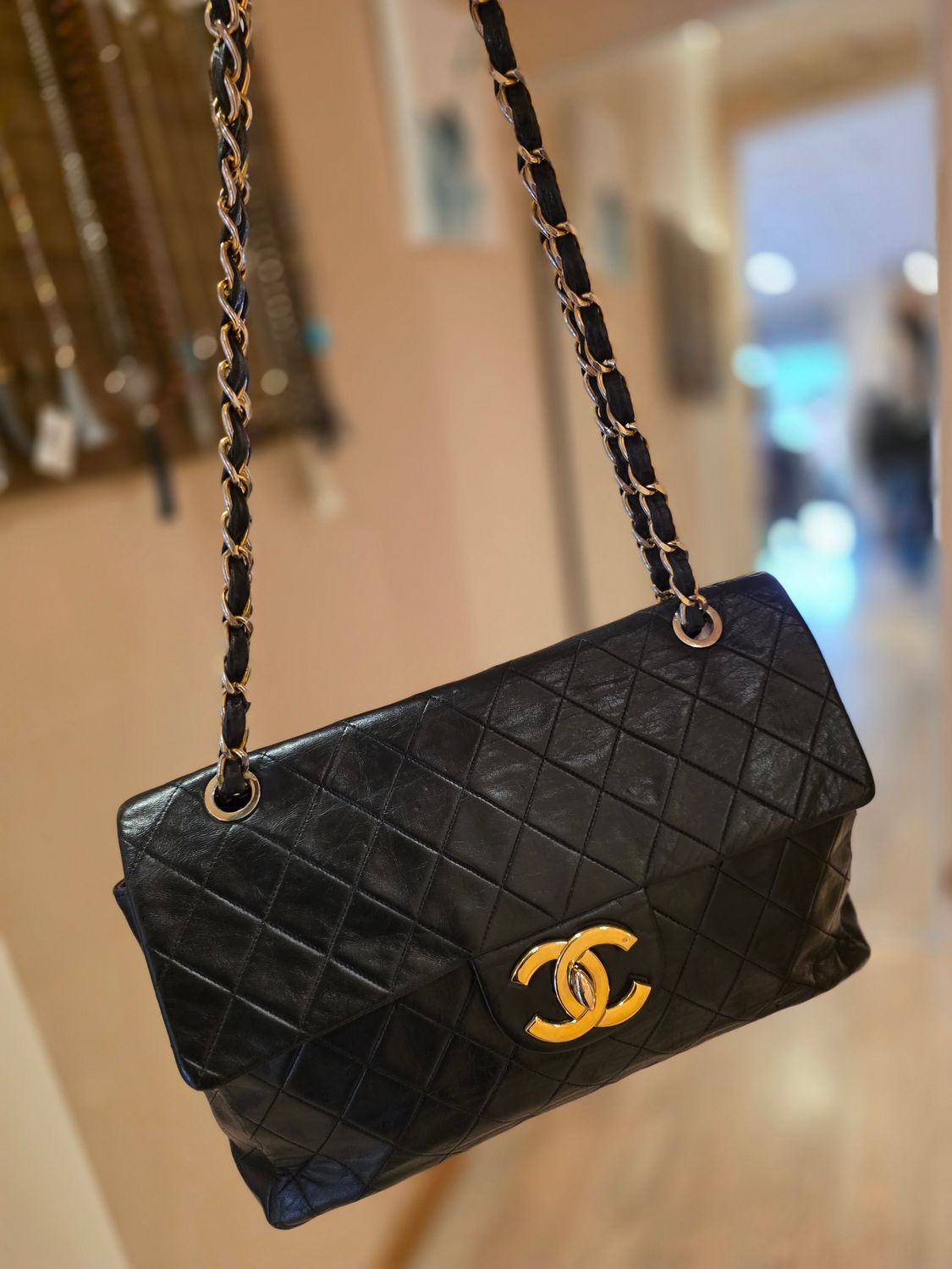 Chanel Quilted Flap Handbag Chanel Quilted Flap Handbag