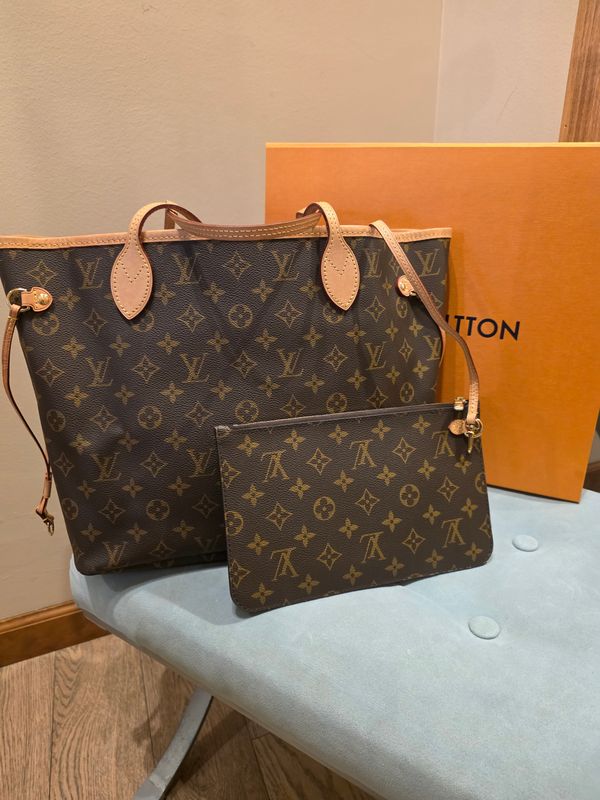 Louis Vuitton Neverfull MM with Pouch Louis Vuitton Neverfull MM with Pouch