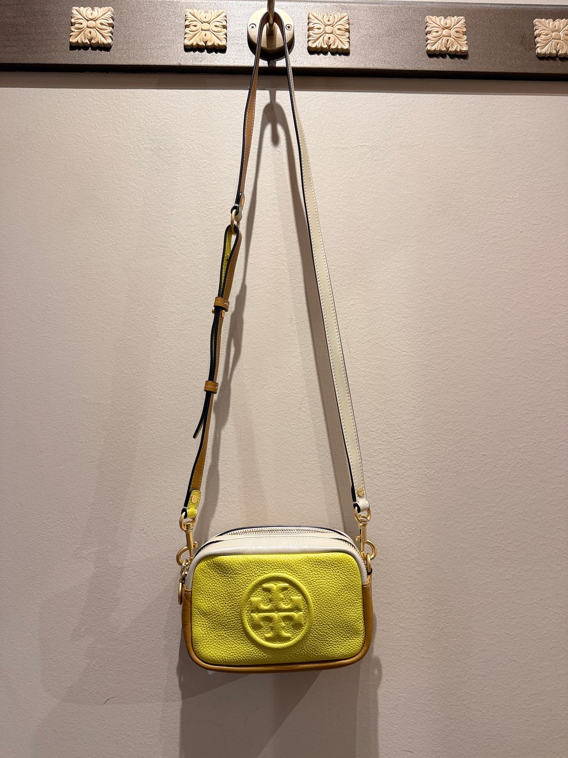 Tory Burch Crossbody Camera Bag Tory Burch Crossbody Camera Bag