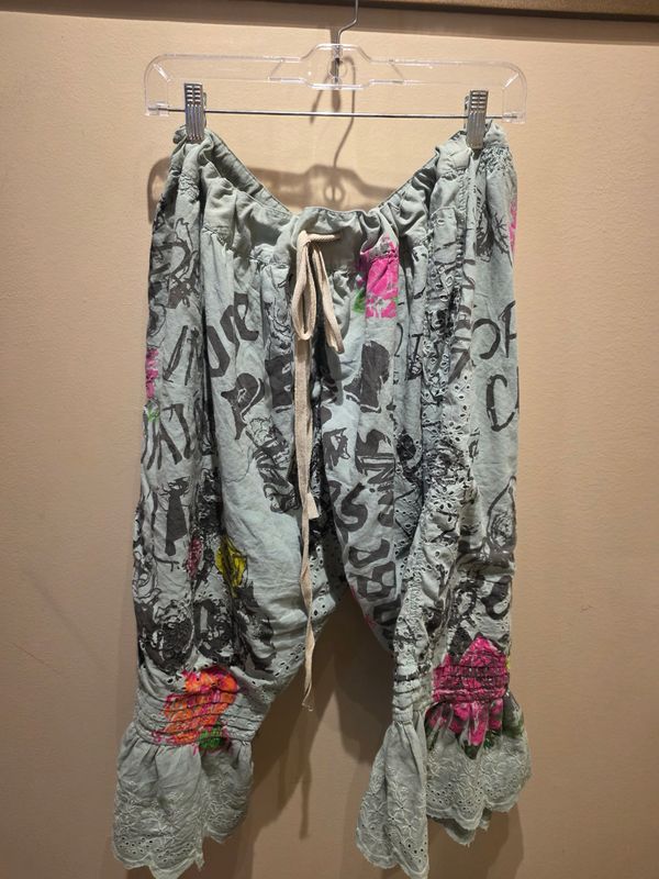Magnolia Pearl Graffiti Pants Magnolia Pearl Graffiti Pants