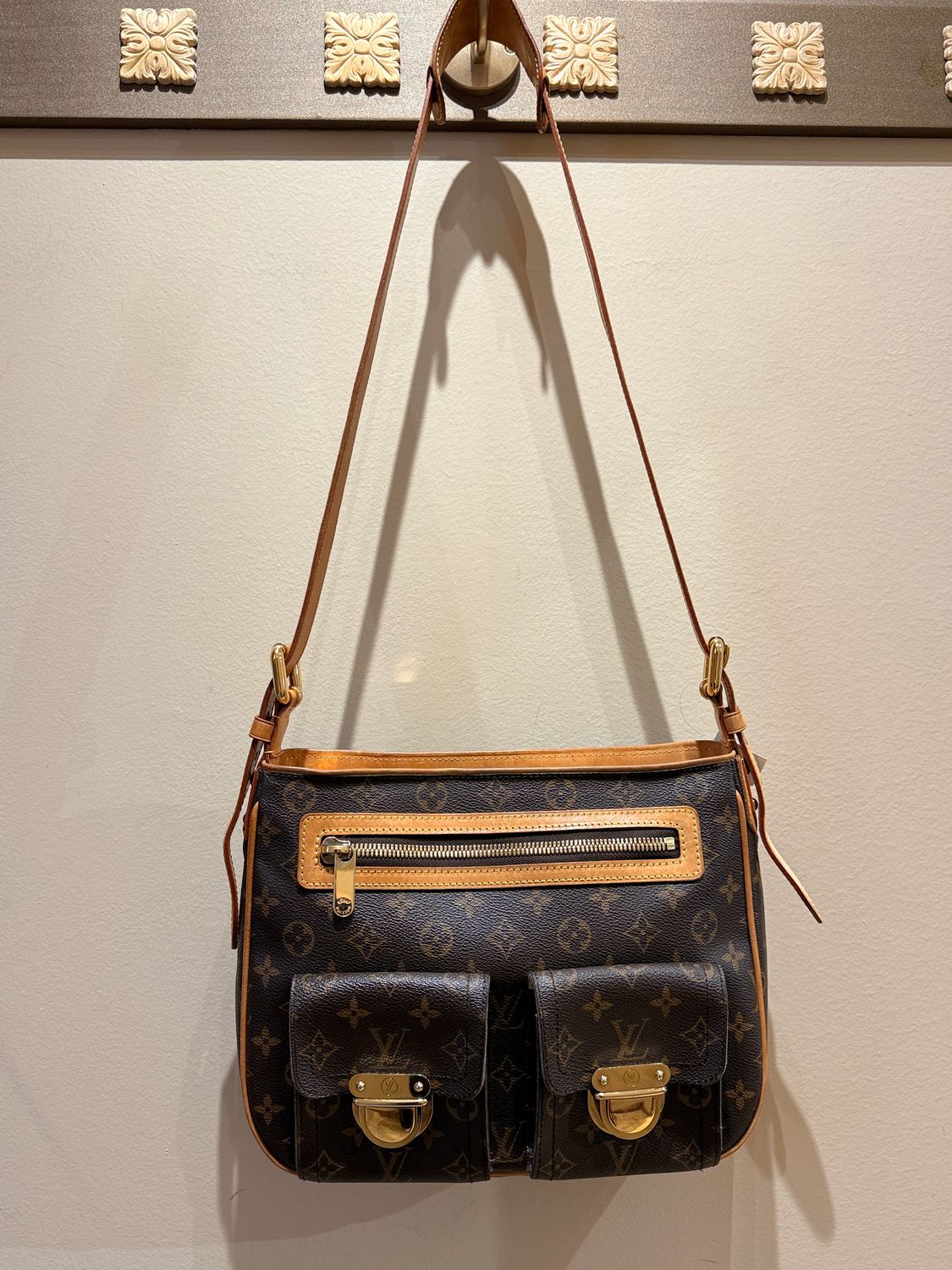 Louis Vuitton Hudson GM Bag Louis Vuitton Hudson GM Bag