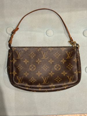 Louis Vuitton Pochette