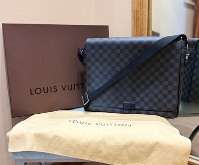 Louis Vuitton Messenger Bag