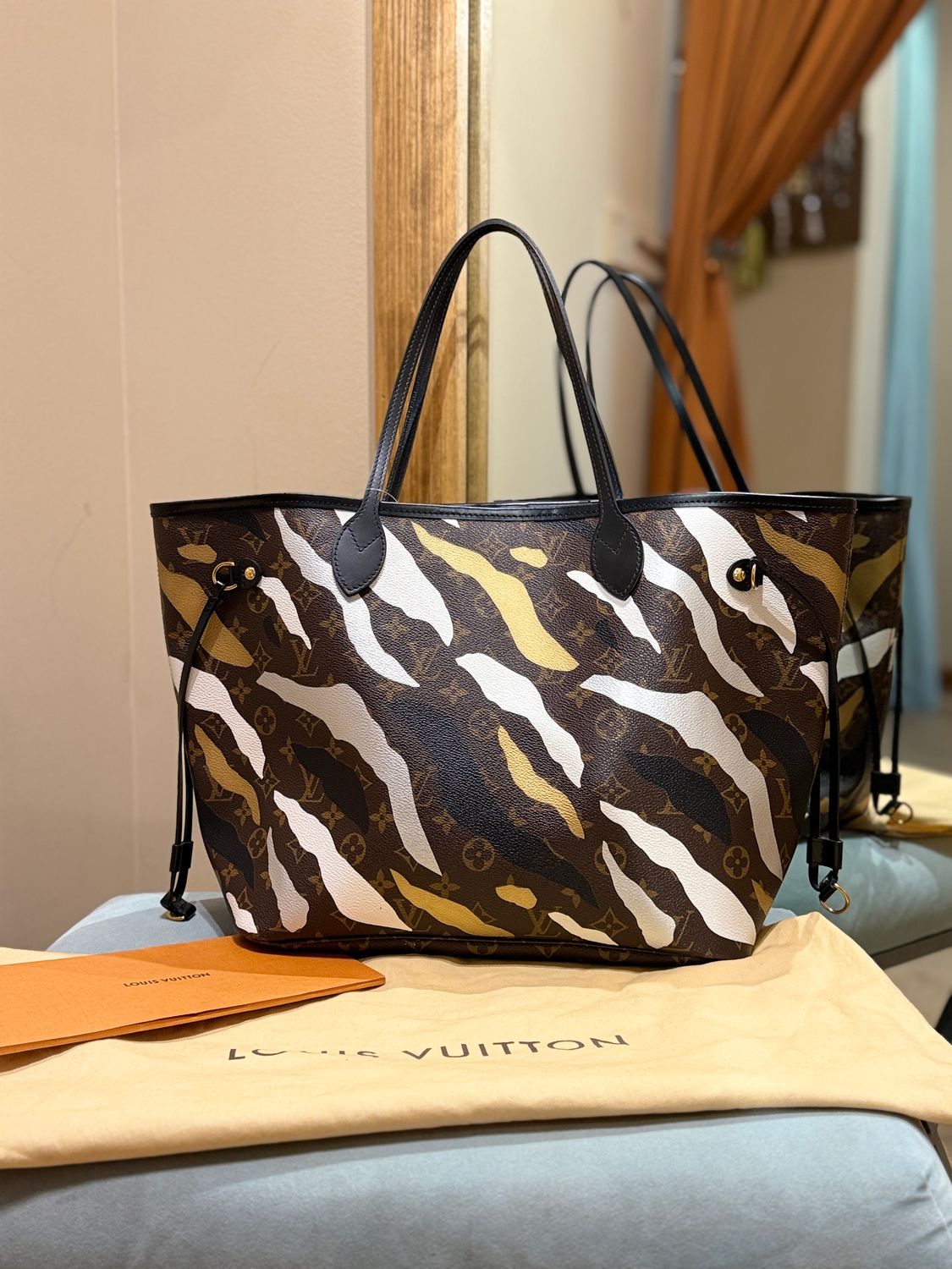 Louis Vuitton X League of Legends Neverfull Bag Louis Vuitton X League of Legends Neverfull Bag