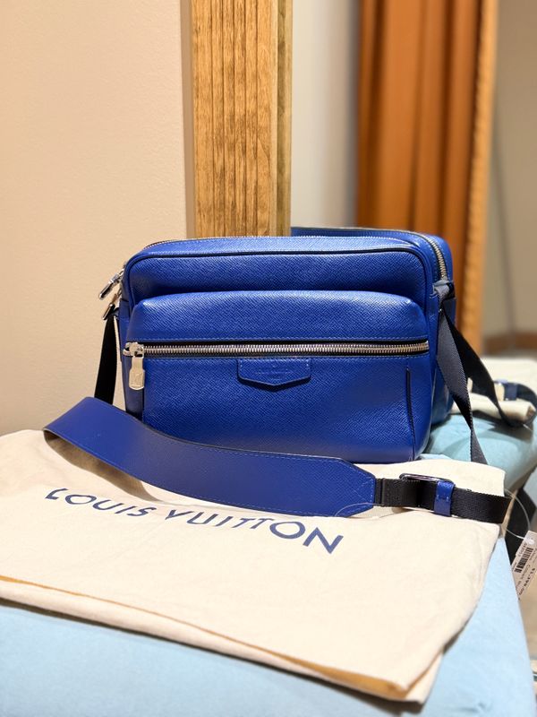 Louis Vuitton Taiga Outdoor Messenger Bag Louis Vuitton Taiga Outdoor Messenger Bag