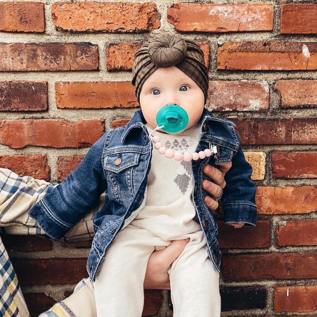 Ali+Oli Silicone Pacifier Clip (Pink)