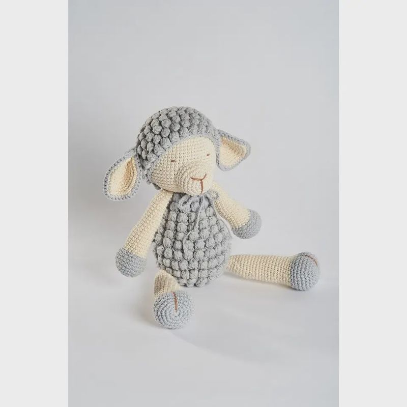 Felipe the Sheep