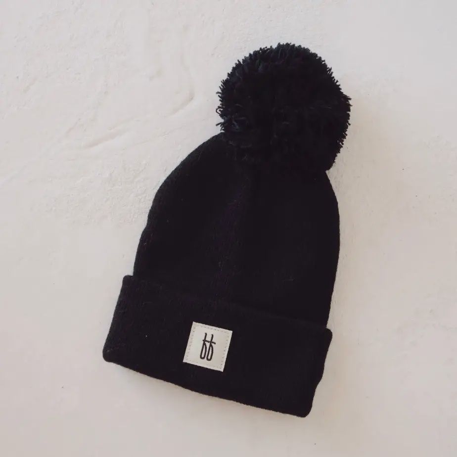 ff Knit Pom Top Beanie | Black