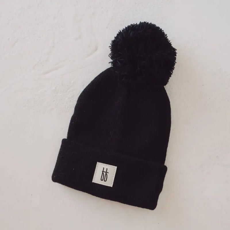 ff Knit Pom Top Beanie | Black