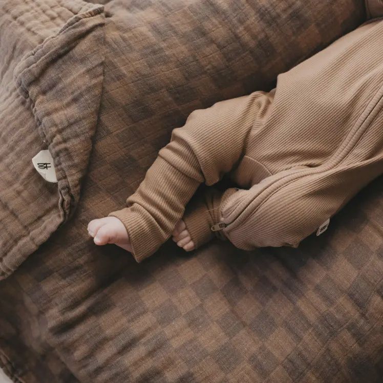 Muslin Quilt | Faded Brown Checkerboard