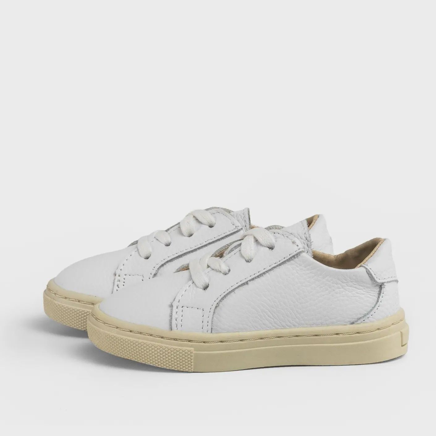 All White - Low Top Sneakers