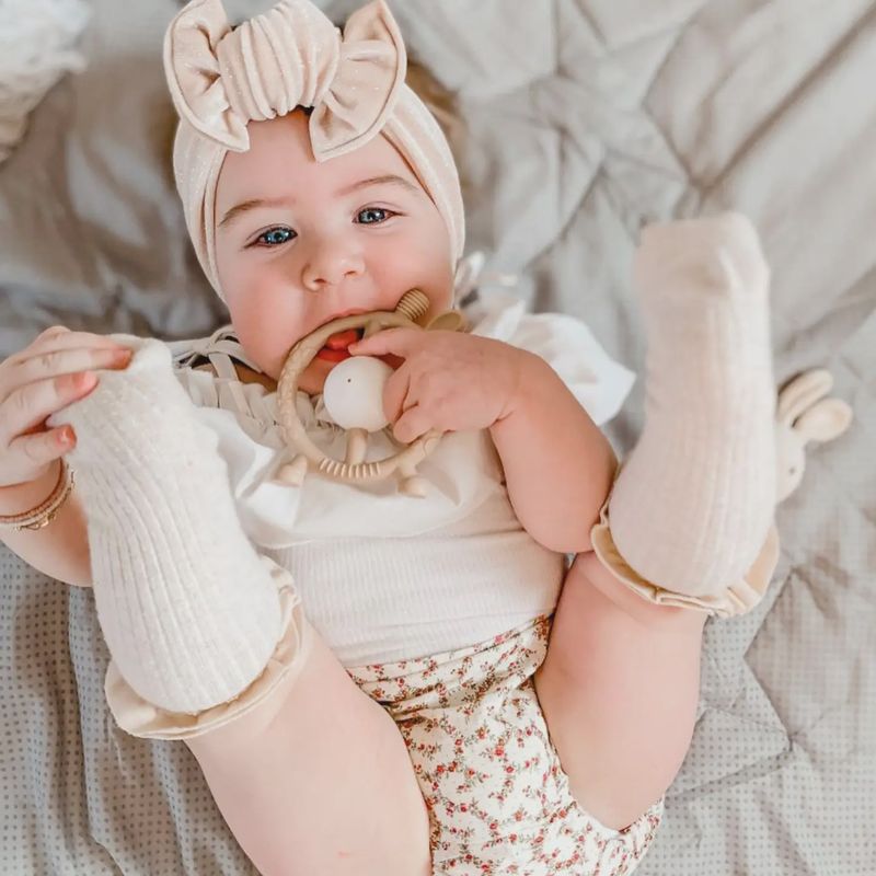 Giraffe Teether &amp; Rattle Food-Grade Silicone Toy (Taupe)