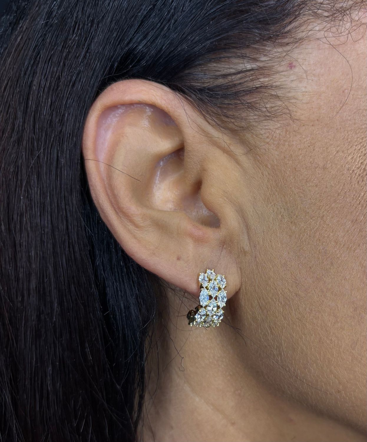 Cubic zirconia dipped in gold