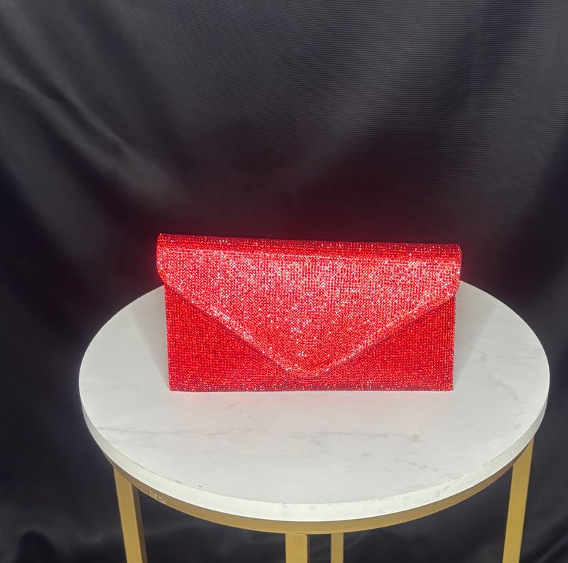 Fierce Red Clutch (red)