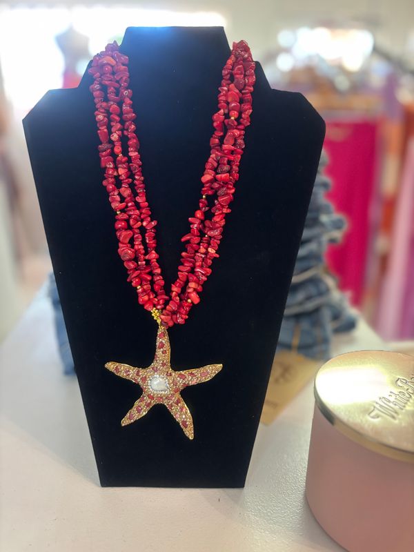 Star Alone Necklace  (red)