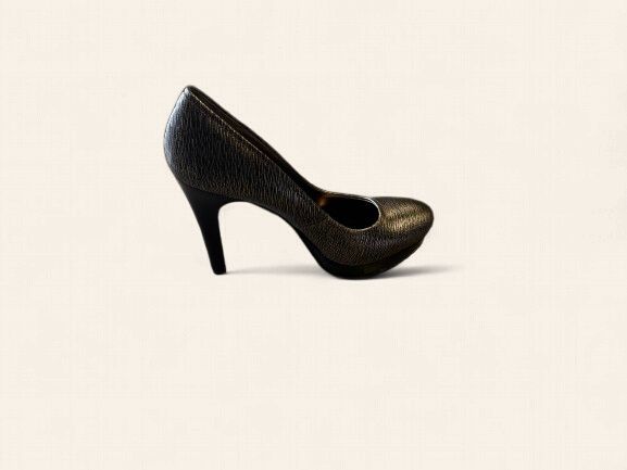 Tahari Sophia platform pumps