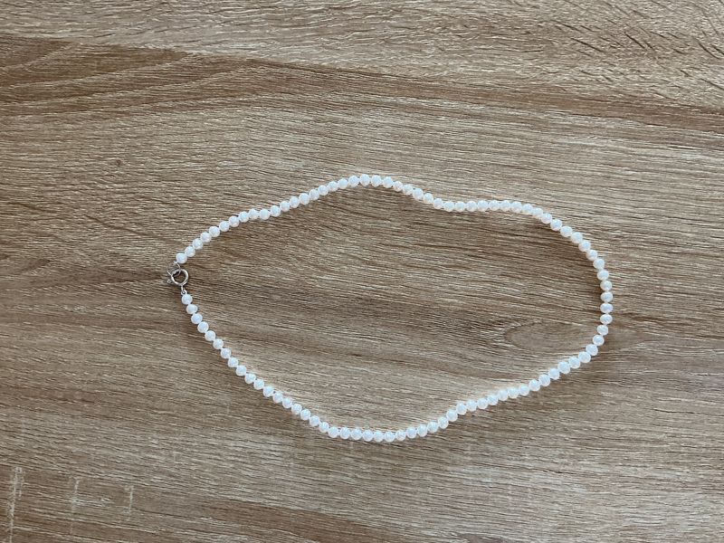 Small Pearl Necklece