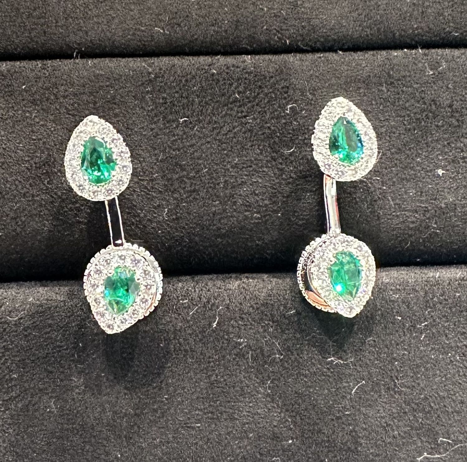 Grn One Stn Tear Earring