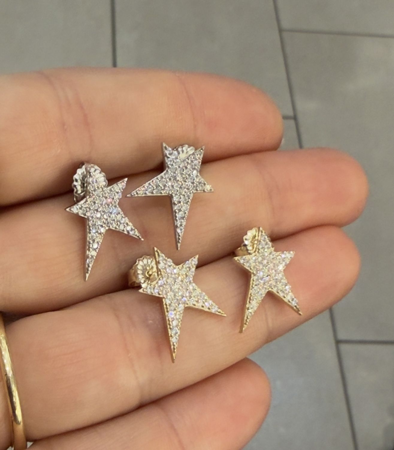 Huge Star Earring w/stones