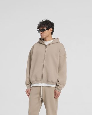 INITIAL BOXY ZIP HOODIE