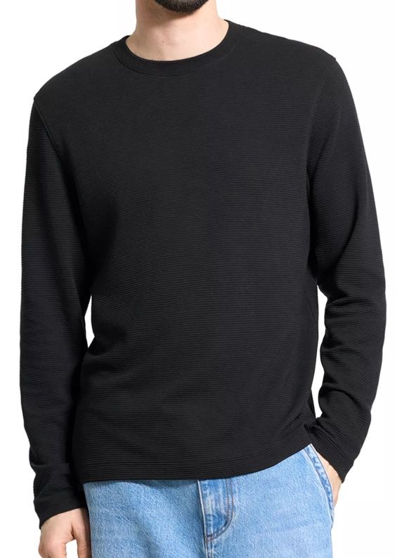 Delroy in Studio T Jacquard Relaxed Fit LS TEE, Colour: BLACK, Size: SMALL