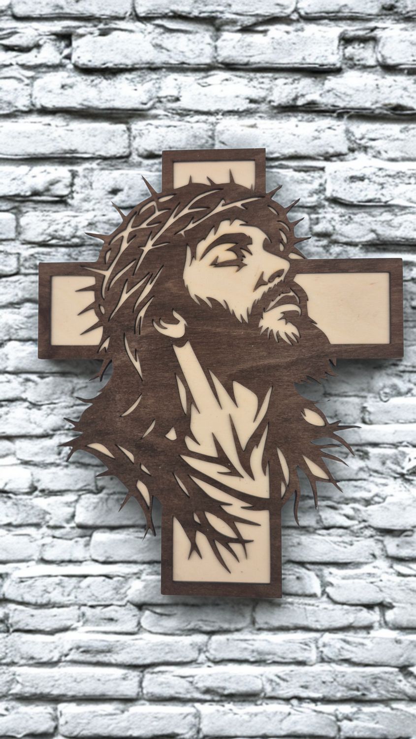 Drewniany Krzyż - Chrystus w koronie cierniowej