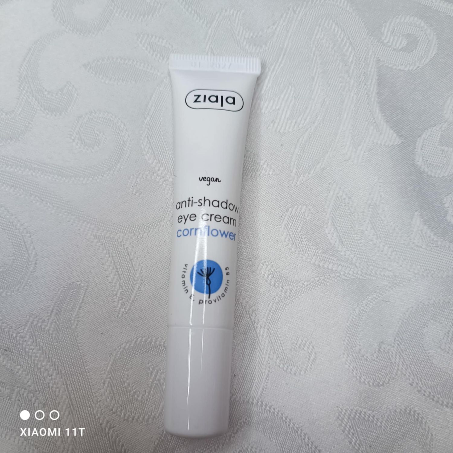 soin contour des yeux  anti cernes