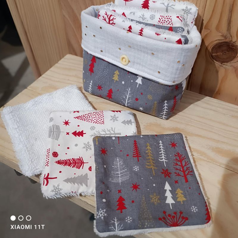 panière et 10 lingettes panière et 10 lingettes