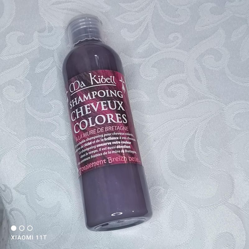 shampoing pour cheveux colorés  a la mûre de bretagne 200 ml