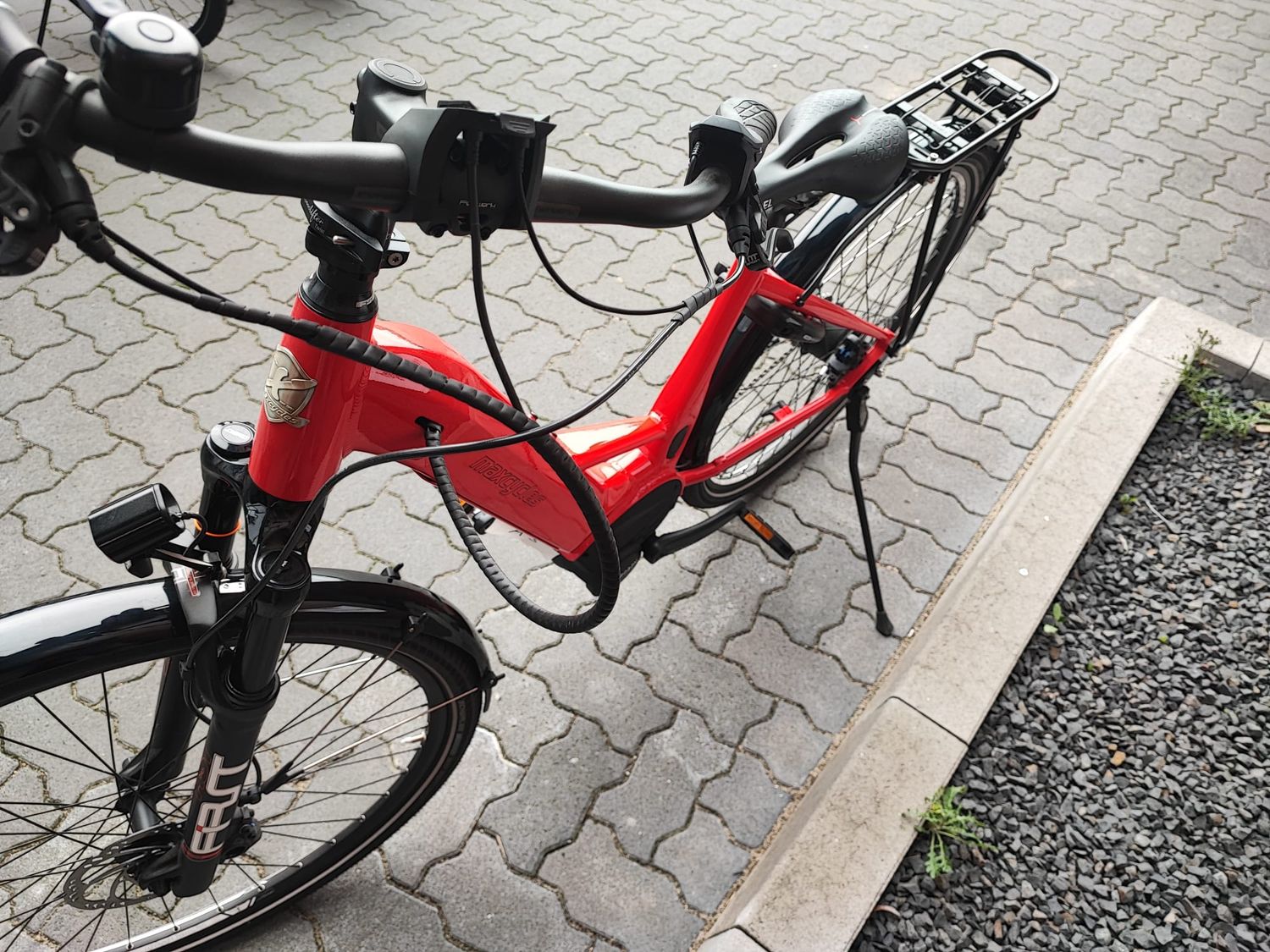 Maxcycles in Lite P5