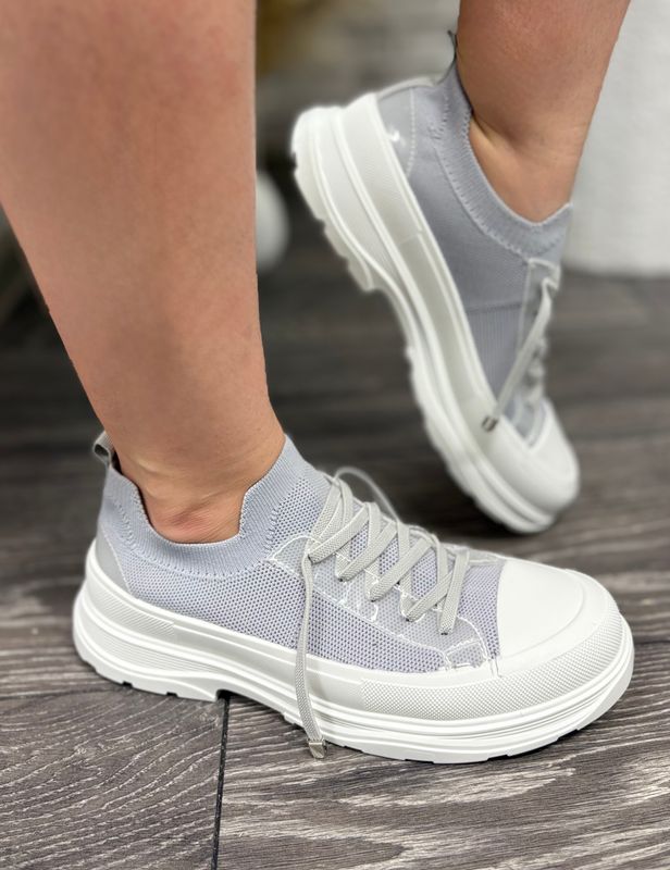 Damskie trampki na grubszej podeszwie