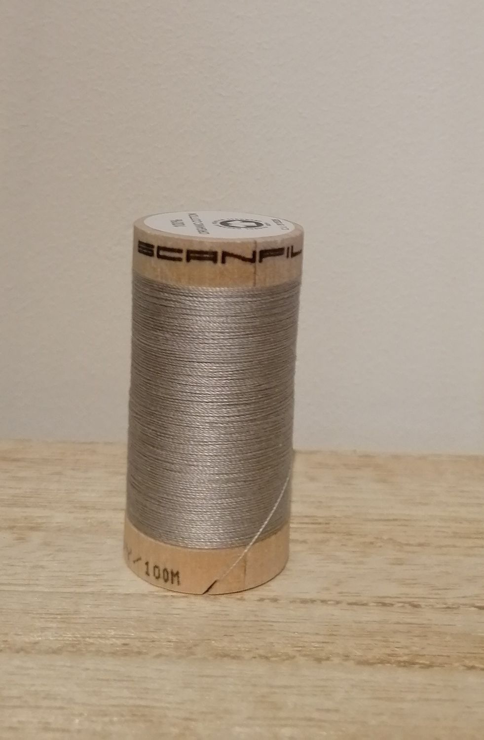 Bio Organic Scanfil katoengaren, zilvergrijs.