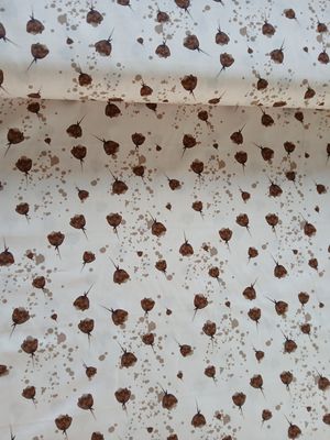 ​Poplin katoen digital flowers cream