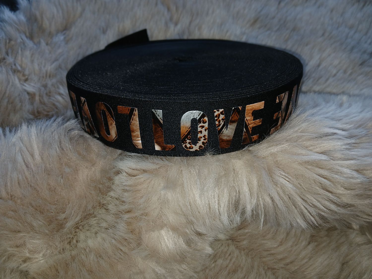 Taille sierelastiek Love zilver panter