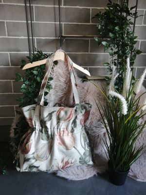 Trendy Totes model Jasmijn, 5 designs.