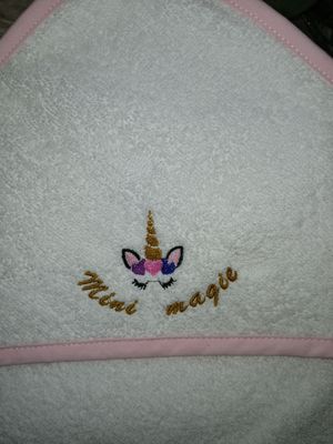 Badcape met borduring