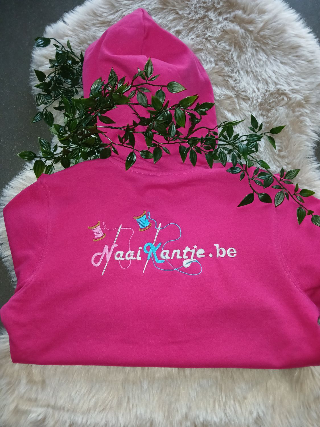 Bedrijfslogo achterkant Hoody Sweater