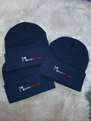 Bedrijfslogo op muts.