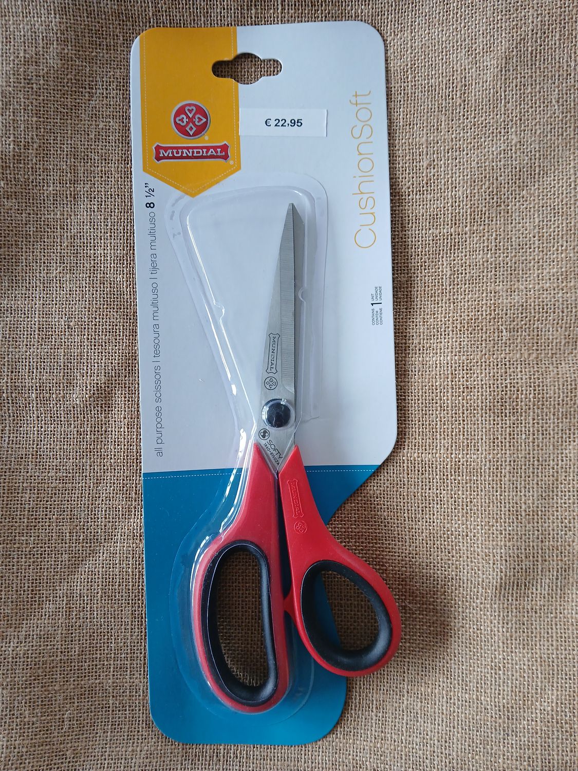 Stofschaar van Mundial, 8,50 inch.